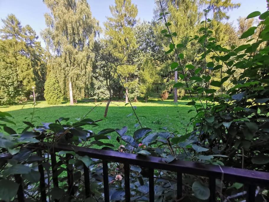 Apartmán Apartament W Parku Osvětim Exteriér fotografie